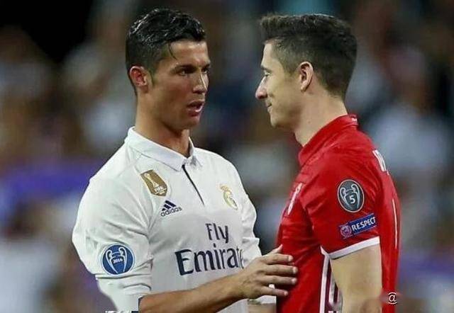  法甲金靴争夺白热化，姆巴佩与拉卡泽特仅差一球  